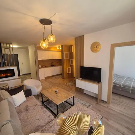 Mia Apartman